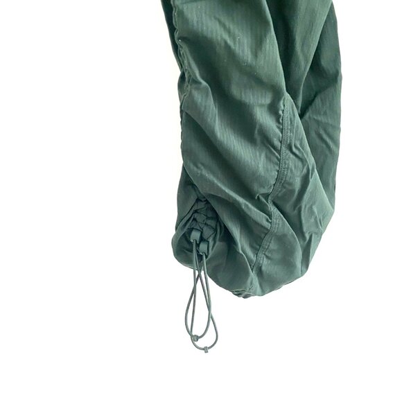 Lululemon Women Cargo Pants Relaxed Fit in Dark Green  Size: XS - Picture 6 of 14